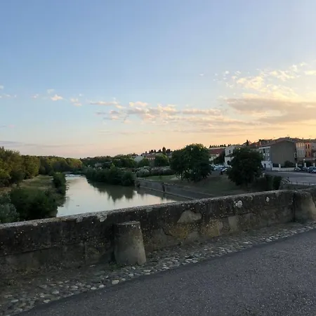 C’est une maison bleue Carcassonne Extérieur photo